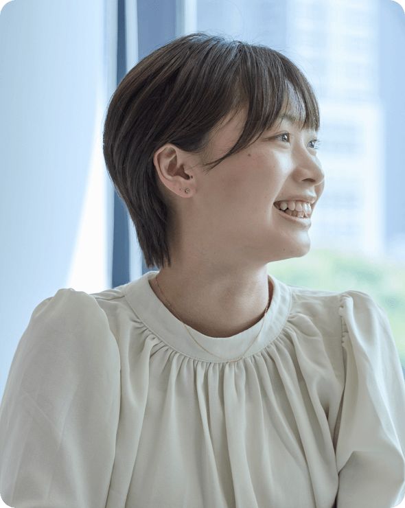 採用情報に関連する社員写真
